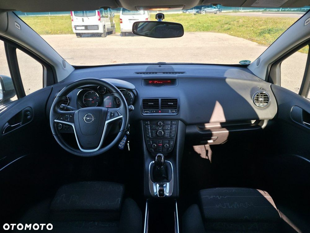 Opel Meriva - 11