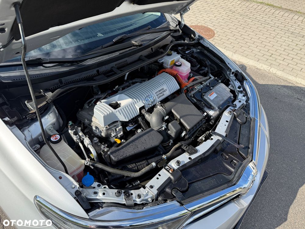 Toyota Auris Hybrid 135 Prestige - 26