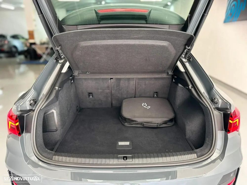 Audi Q3 Sportback - 13