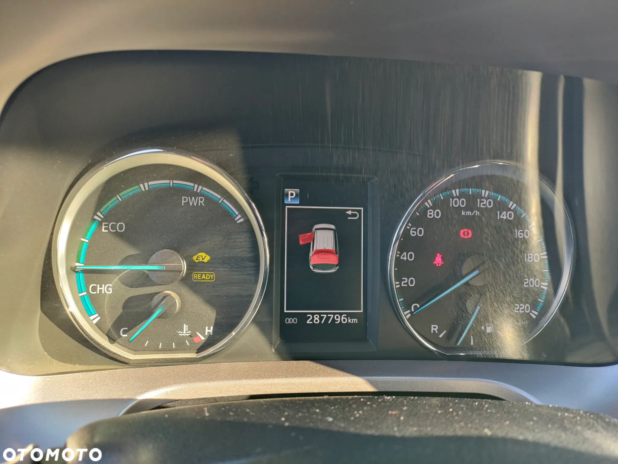 Toyota RAV4 Hybrid Premium 4x2 - 19