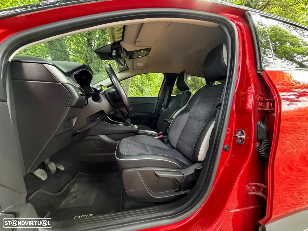 Renault Captur 1.0 TCe Exclusive - 36
