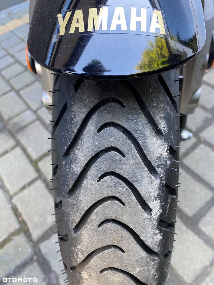 Yamaha XSR - 24