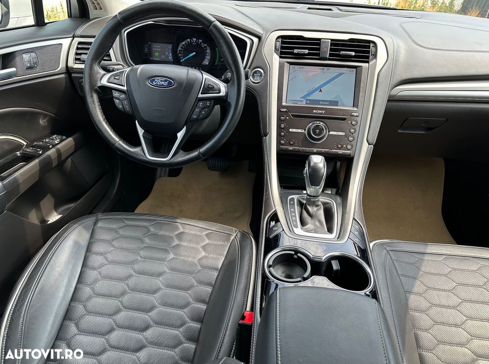Ford Mondeo Vignale 2.0 Hybrid - 9