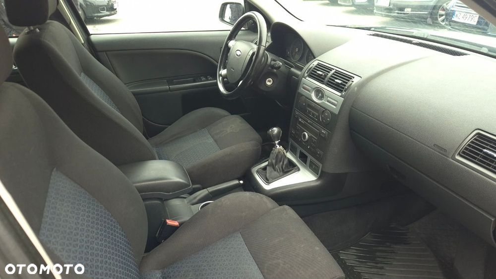 Ford Mondeo - 8