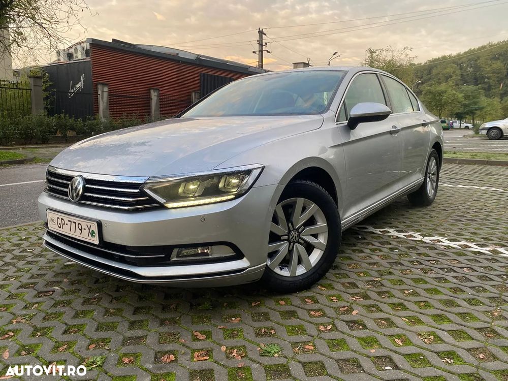 Volkswagen Passat Variant 1.6 TDI (BlueMotion Technology) DSG Comfortline - 3