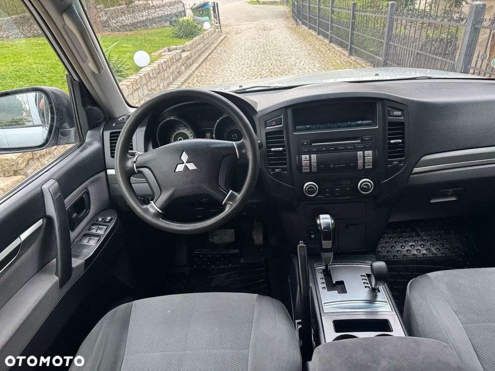 Mitsubishi Pajero 3.2 DI-D Automatik Instyle - 16
