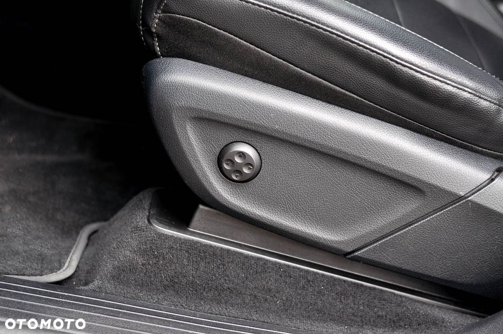 Mercedes-Benz GLE 300 d 4Matic 9G-TRONIC Exclusive - 16