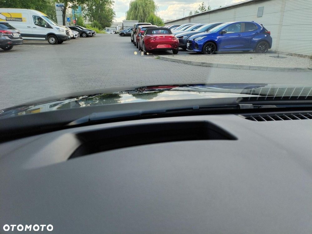 Mazda 3 2.0 mHEV AWD Takumi - 17
