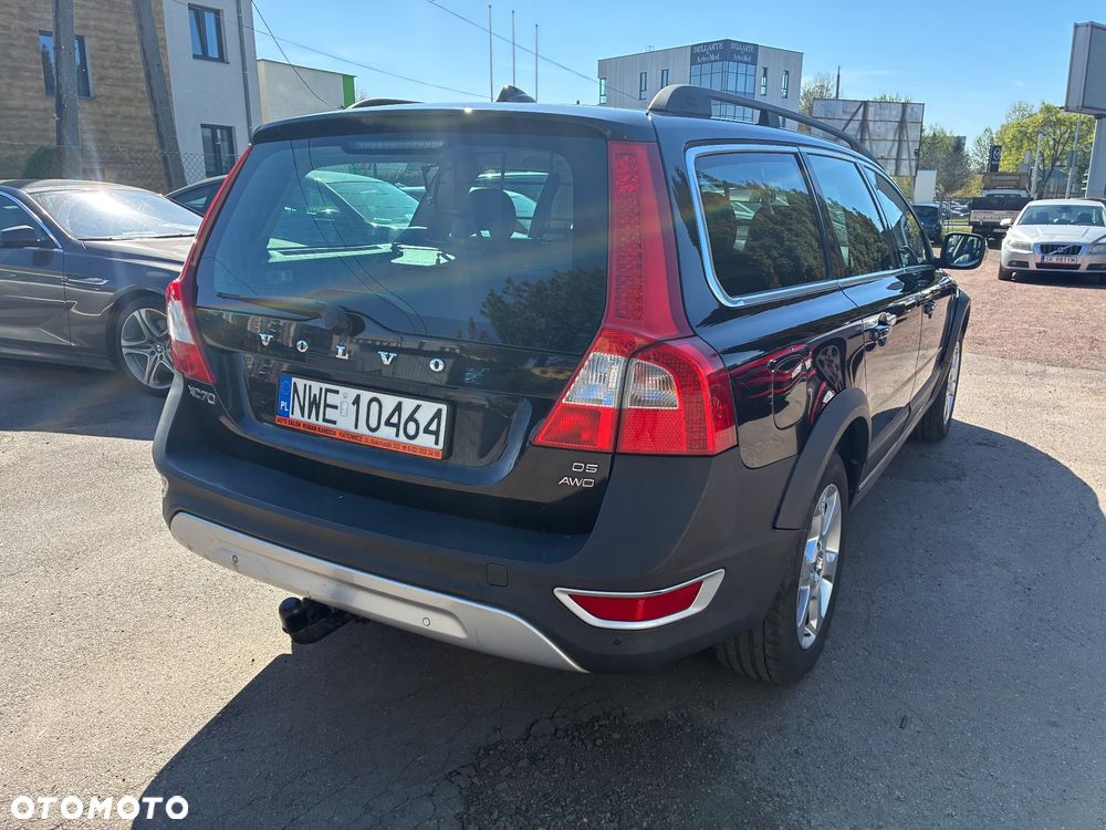 Volvo XC 70 D5 AWD Momentum - 5