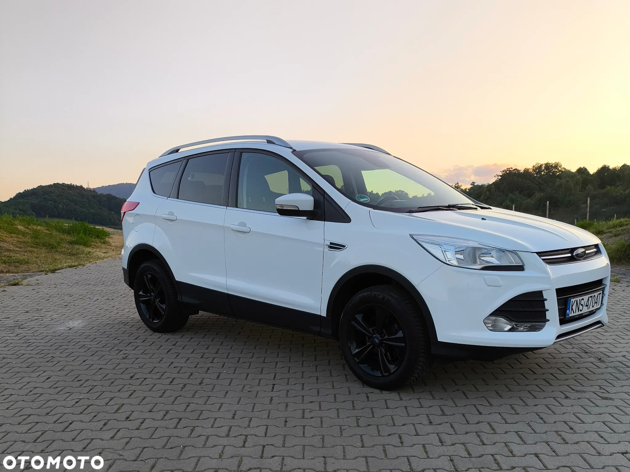 Ford Kuga 1.5 EcoBoost 2x4 Black & Silver - 9