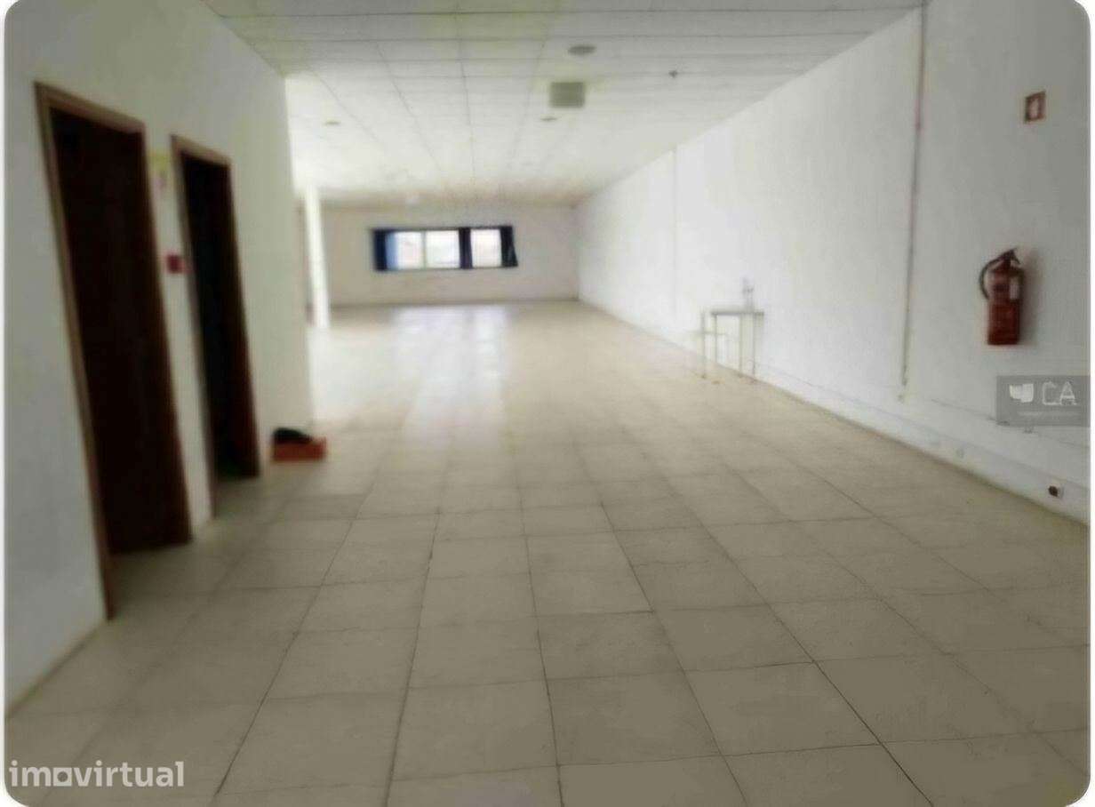 Loja comercial arrendada ao mini preço gafanha da Encarnação - Grande imagem: 2/4