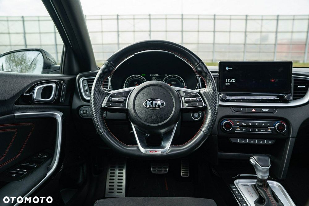 Kia ProCeed - 16