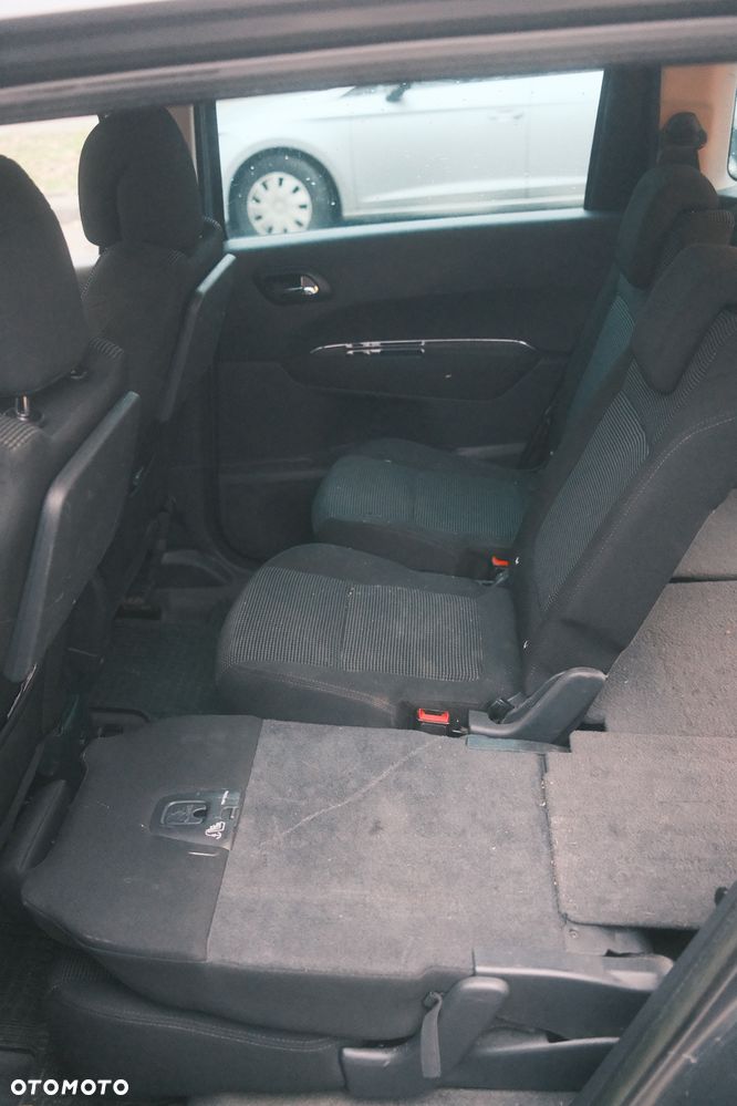 Peugeot 5008 - 14