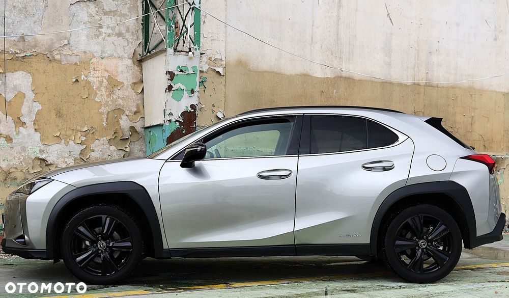 Lexus UX 250h GPF F Impression 2WD - 5