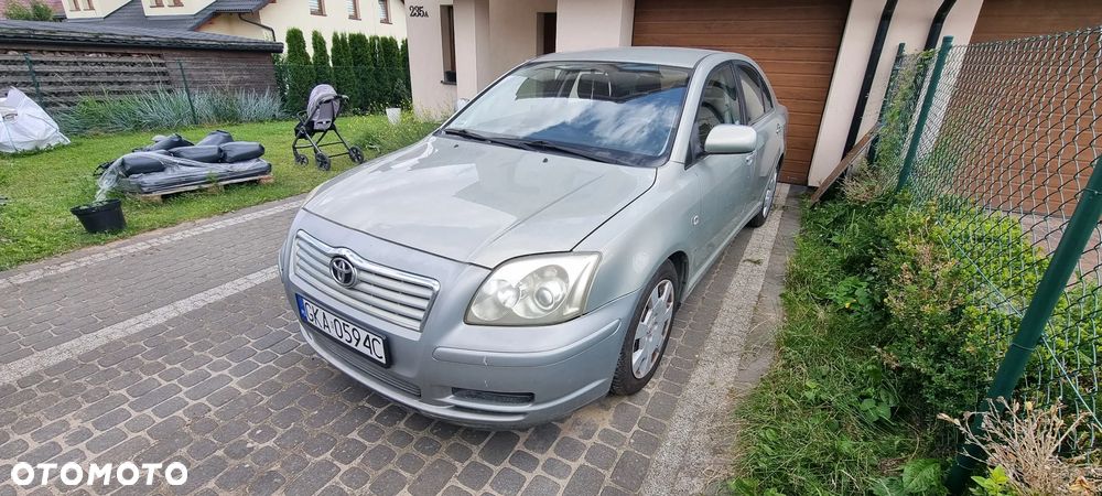 Toyota Avensis 1.8 VVT-i Terra - 2