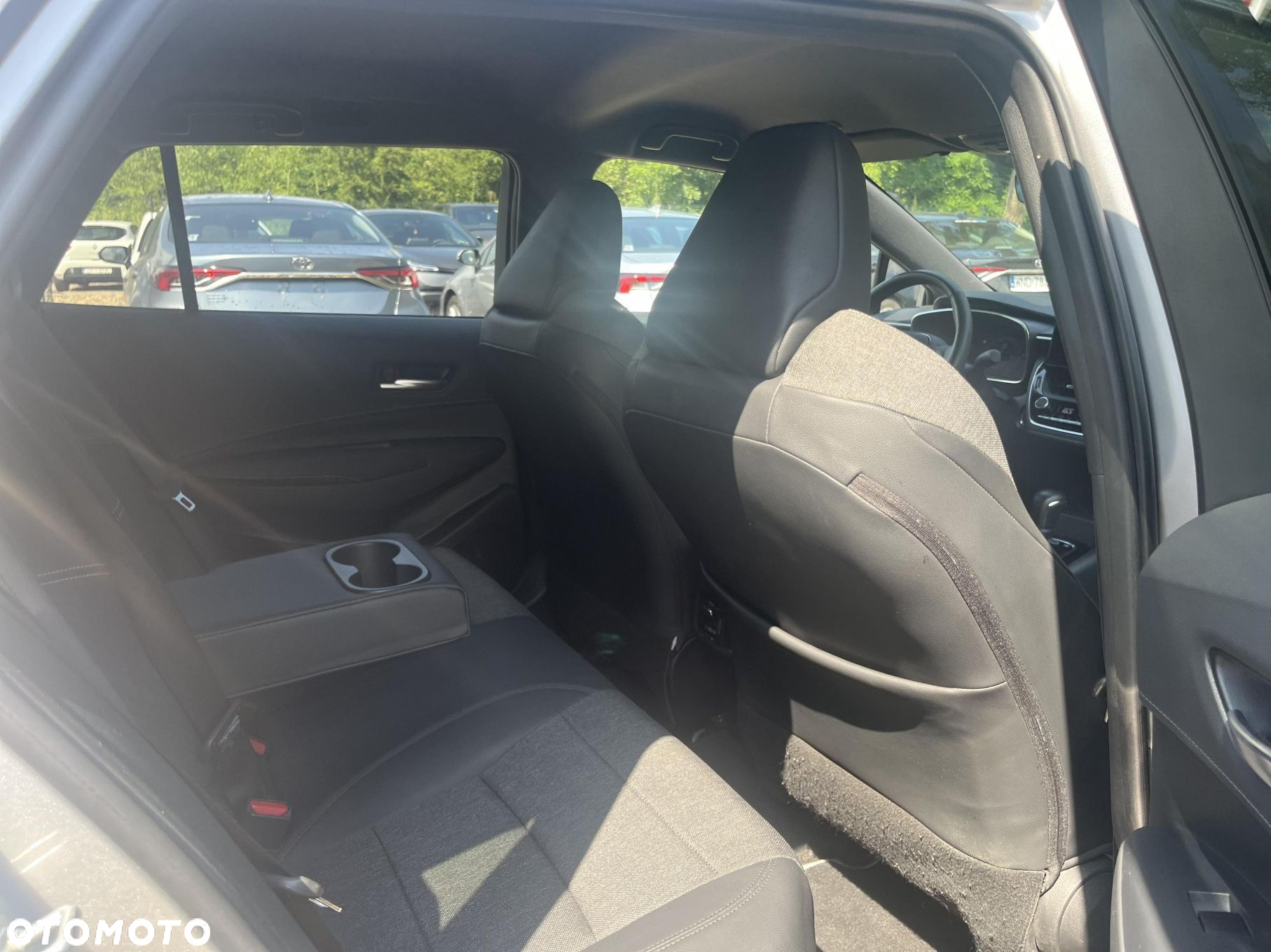 Toyota Corolla - 22