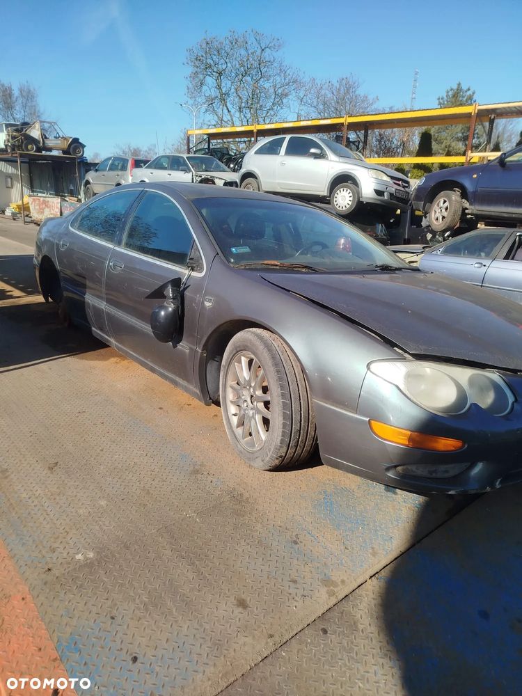 Chrysler 300 na części - 2