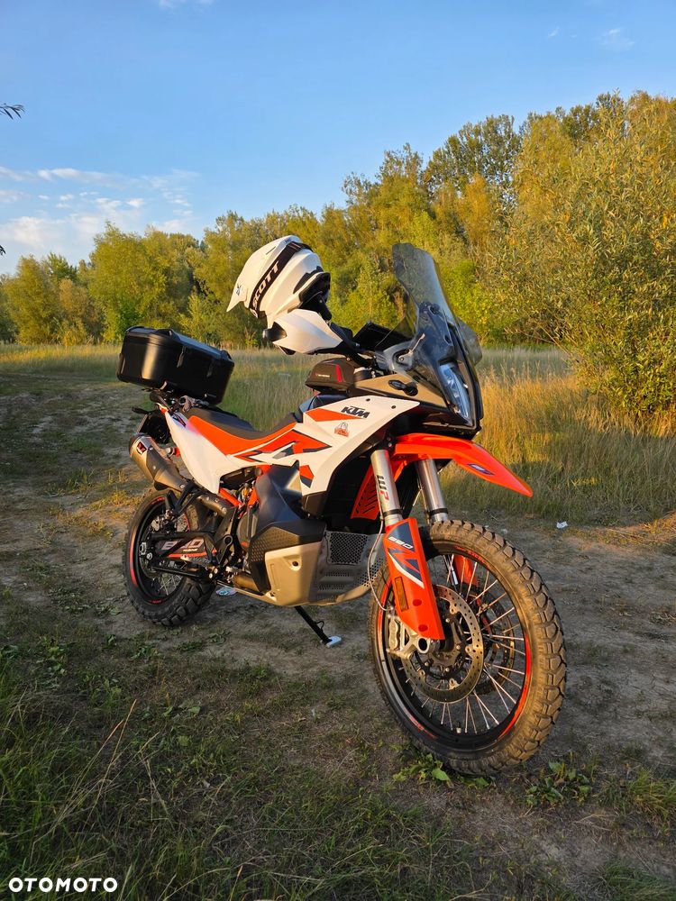KTM Adventure 890 - 2