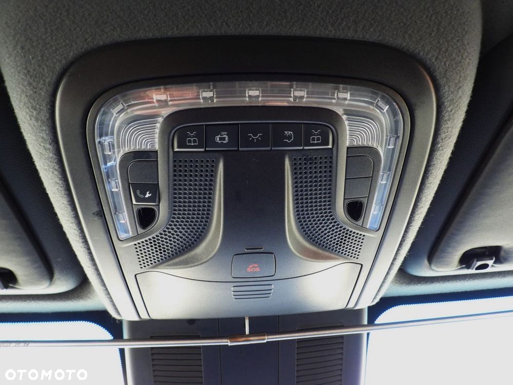 Mercedes-Benz SPRINTER 319 PLANDEKA 12 PALET TEMPOMAT NAWIGACJA PNEUMATYKA AUTOMAT HI-MATIC KLIMATYZACJA  190KM - 40