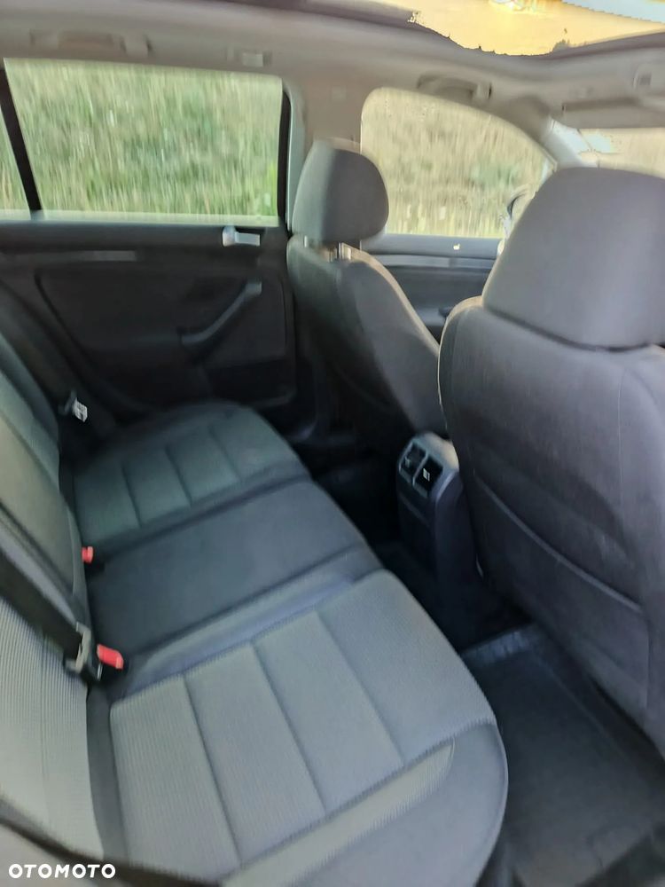 Volkswagen Golf 1.6 TDI Trendline - 6