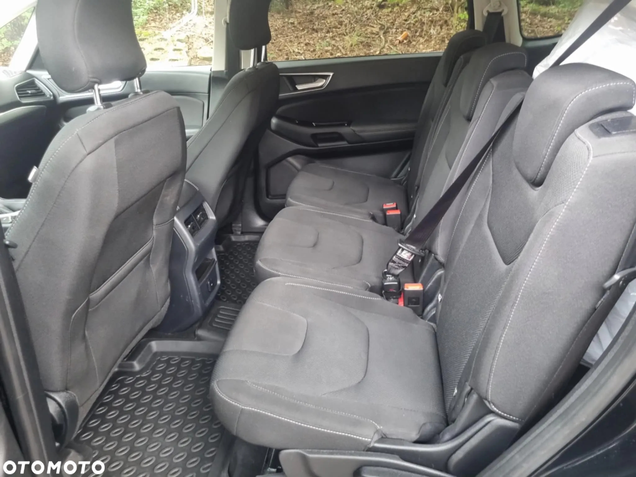 Ford S-Max - 9