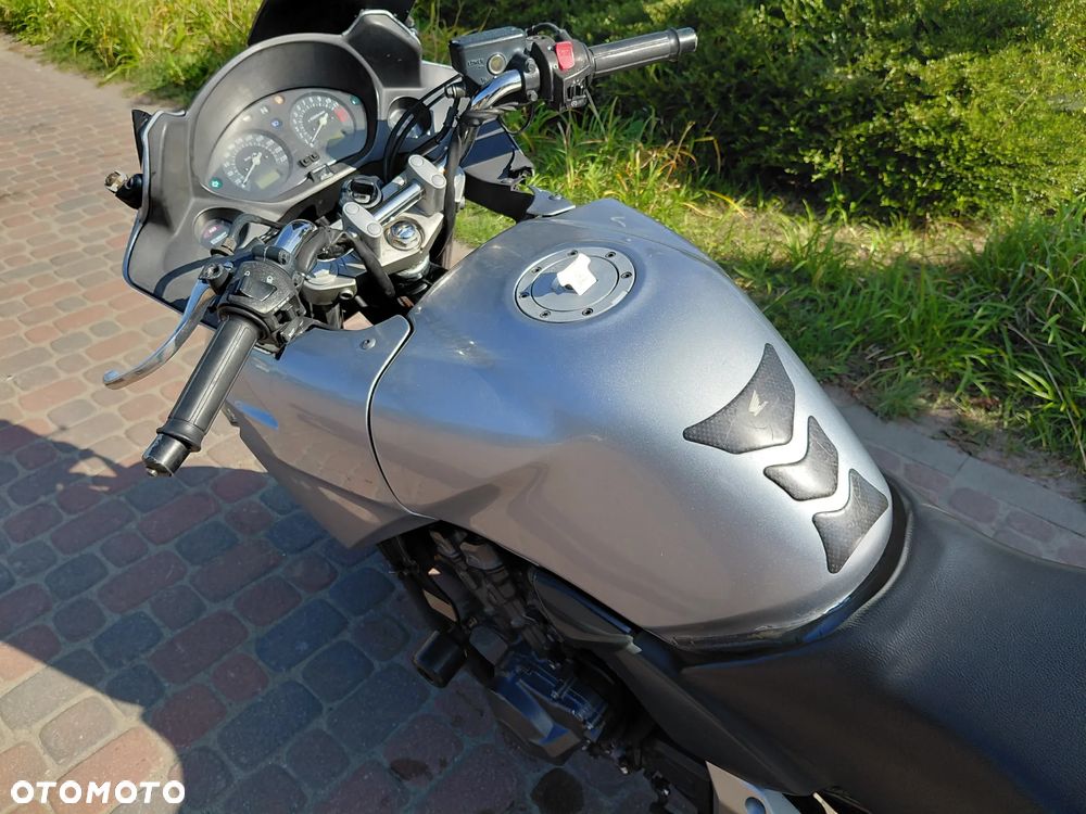 Honda CBF - 23