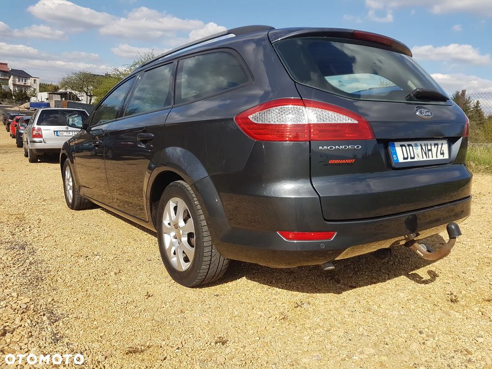 Ford Mondeo 2.0 Ambiente - 4