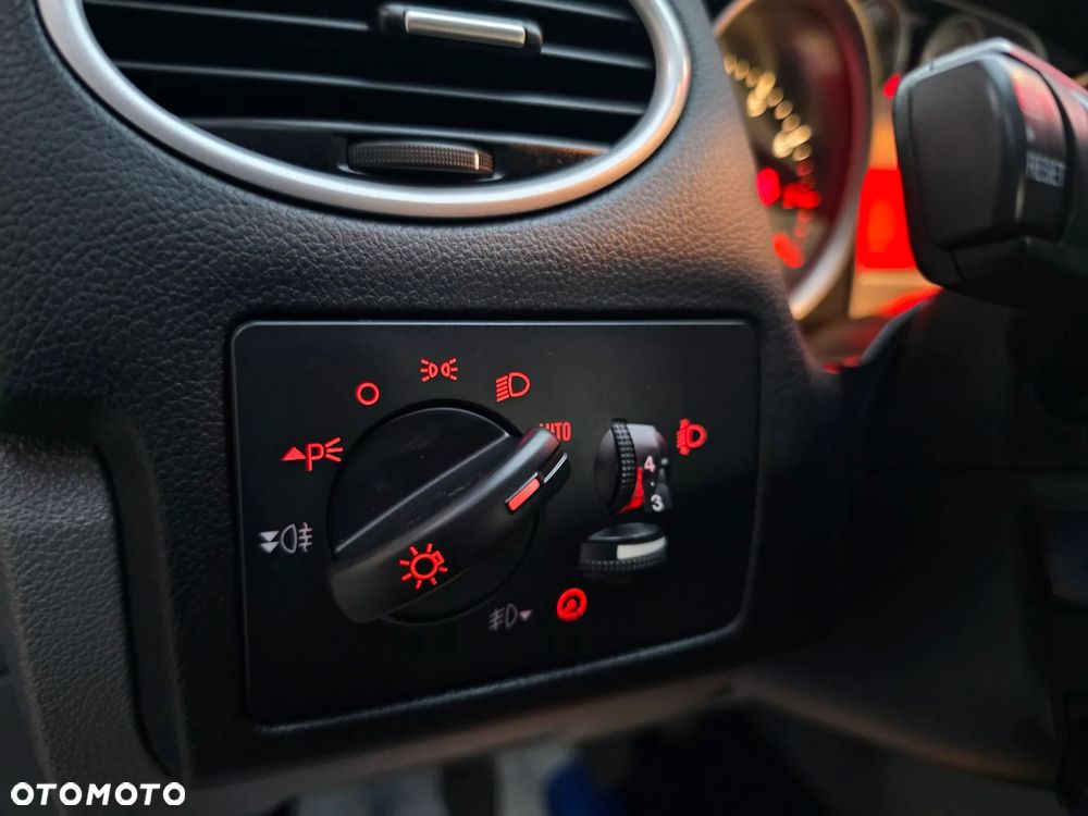 Ford Focus - 23