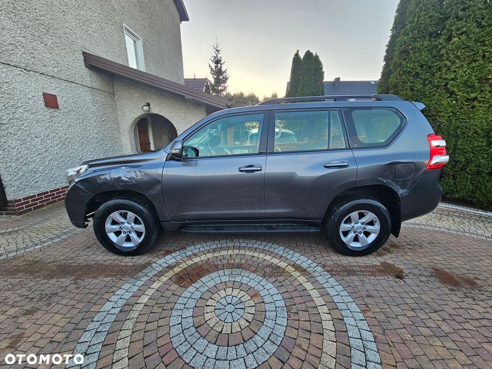 Toyota Land Cruiser - 11