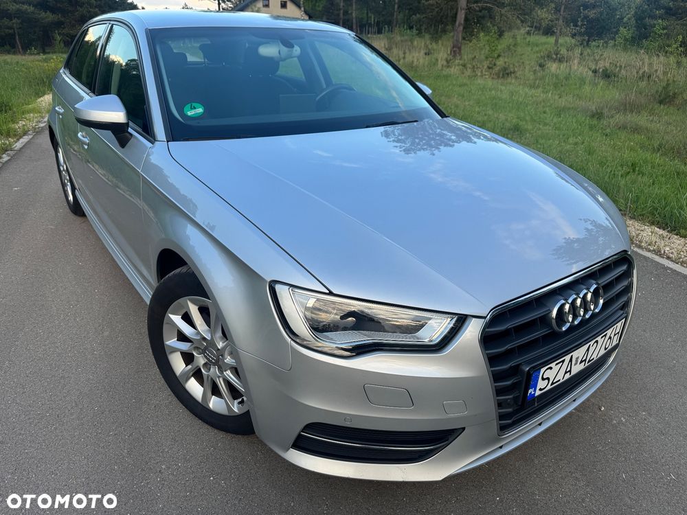 Audi A3 Sportback 1.6 TDI ultra Attraction - 12