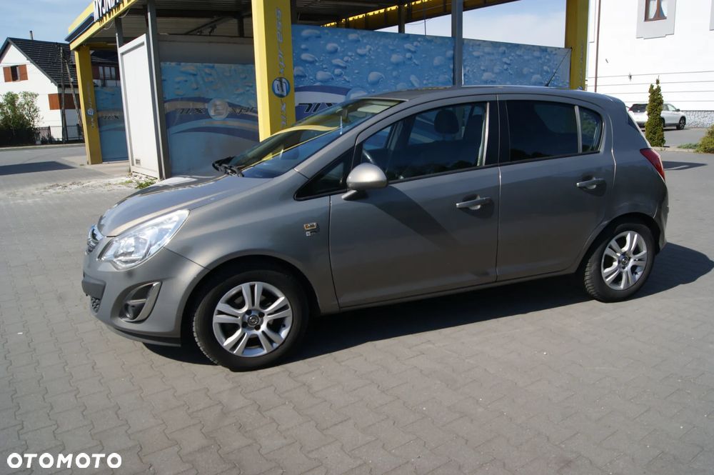 Opel Corsa 1.2 16V Energy - 10