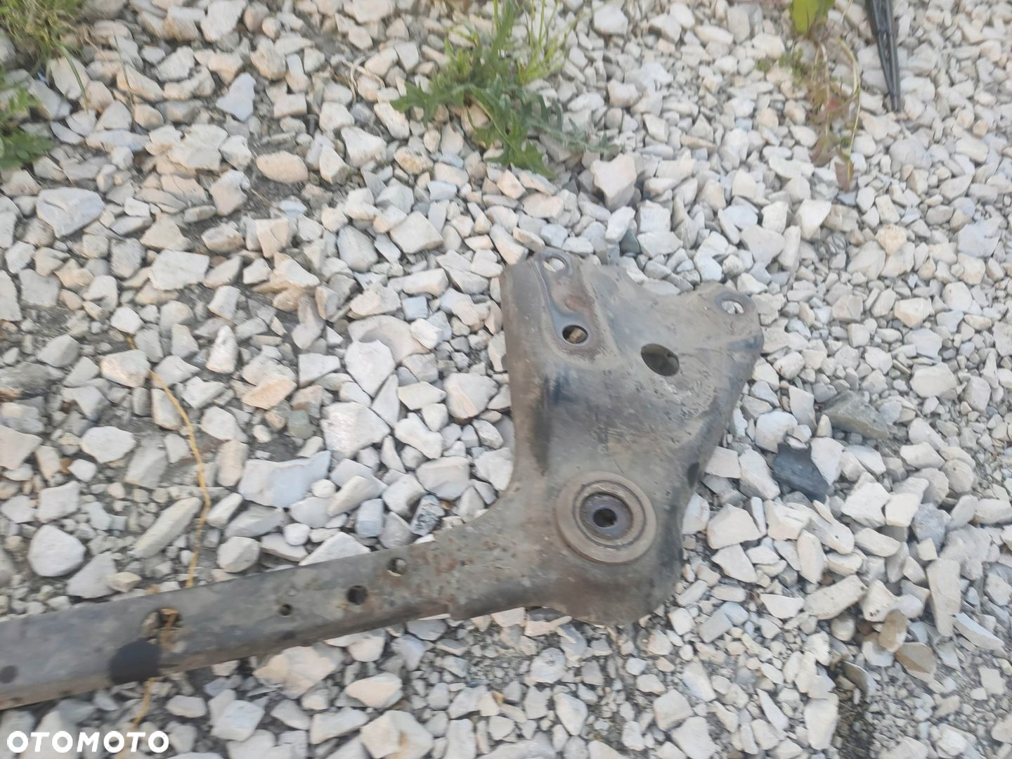 FF BELKA SANKI PODPORA PRZÓD NISSAN JUKE F15 10- 1.6 16V - 3