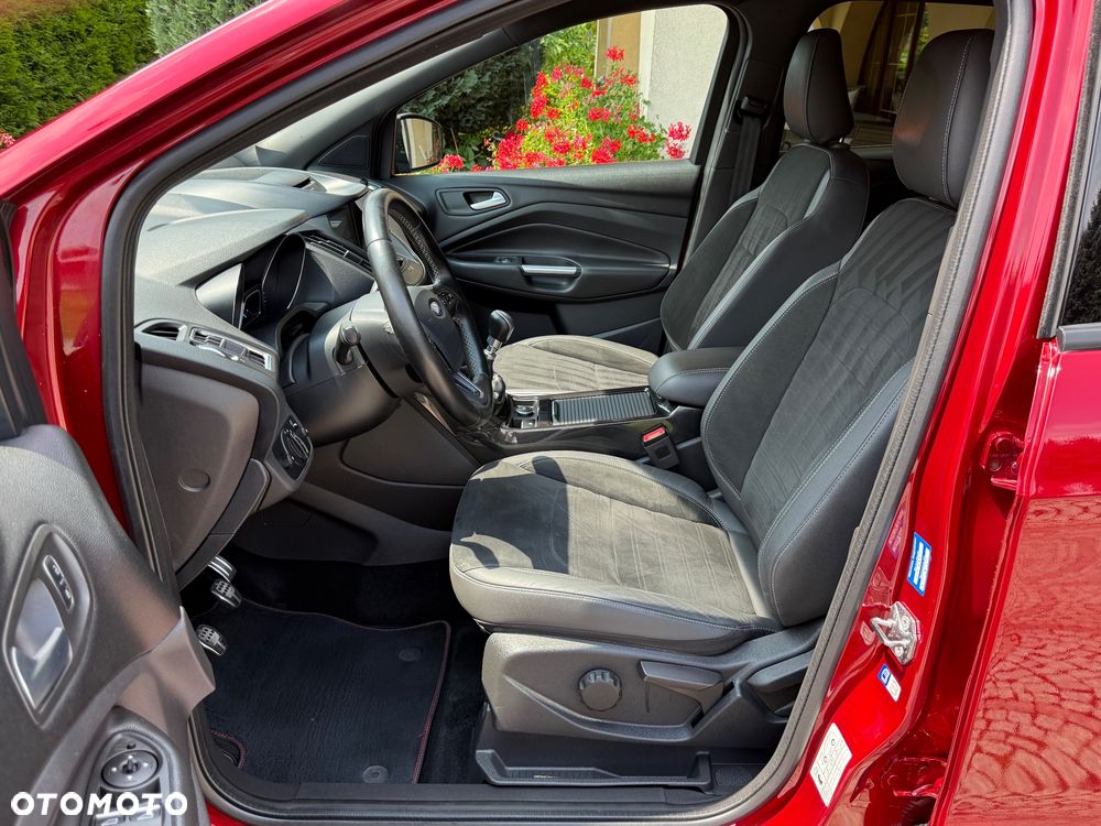 Ford Kuga 2.0 TDCi FWD ST-Line - 17