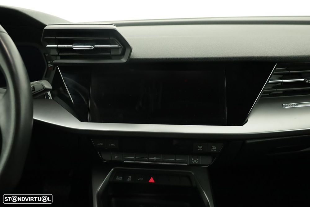 Audi A3 Sportback 45 TFSIe S line - 8