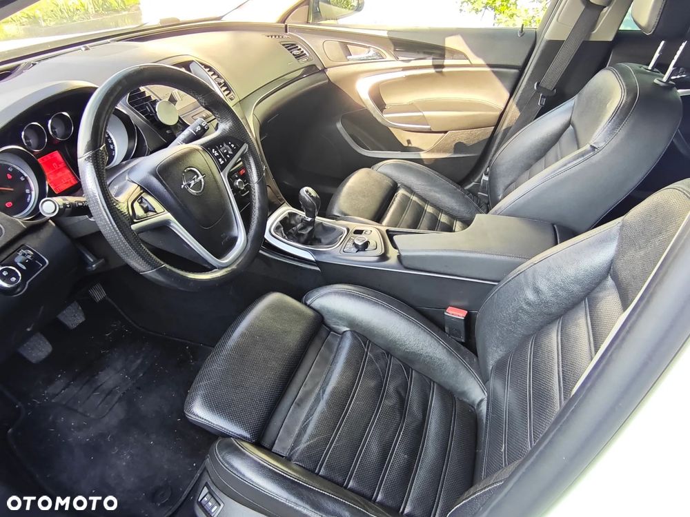 Opel Insignia 2.0 CDTI Cosmo - 11