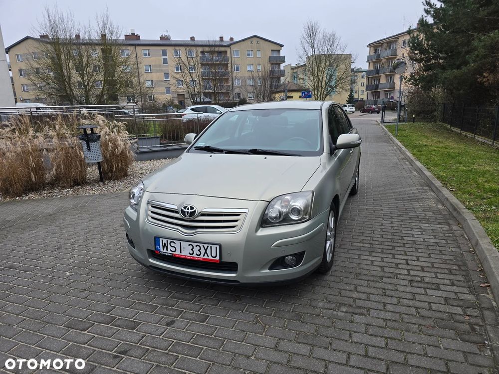 Toyota Avensis 2.0 D-4D Sol - 1