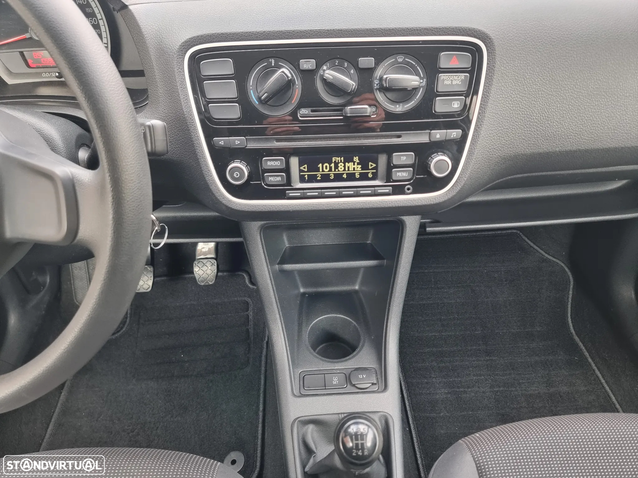 VW Up! 1.0 BlueMotion Move - 19