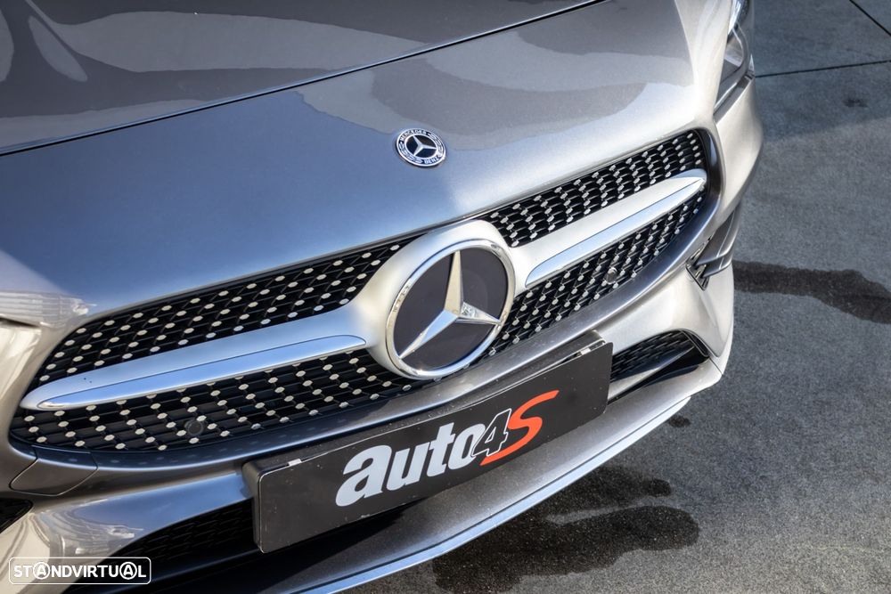 Mercedes-Benz CLA 180 - 9