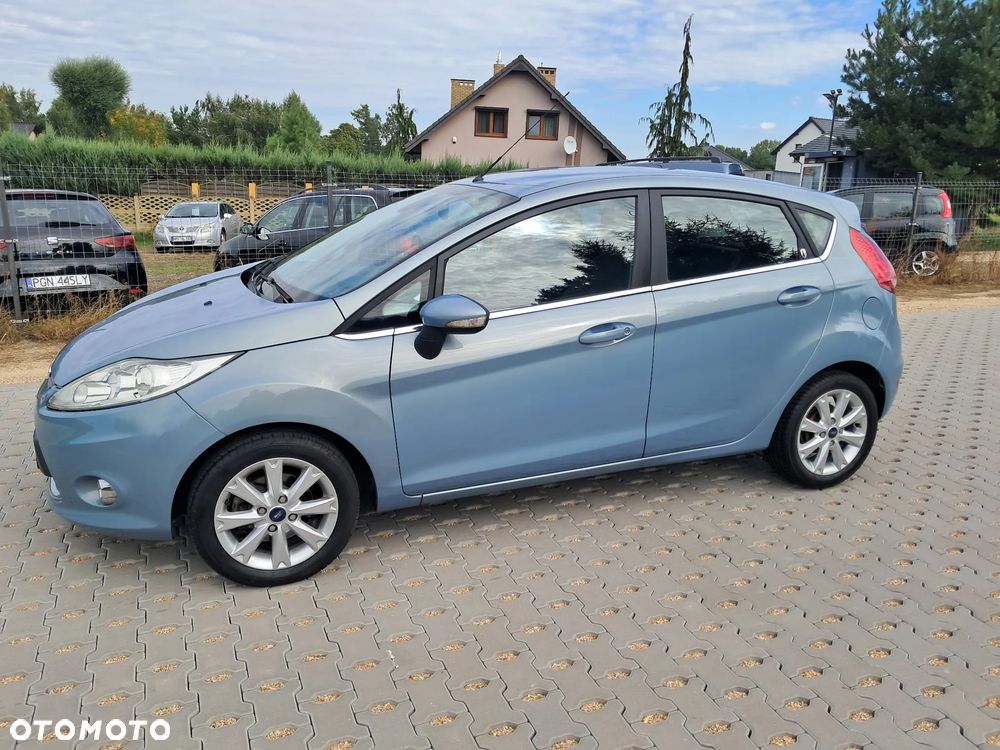 Ford Fiesta 1.4 Champions Edition - 4