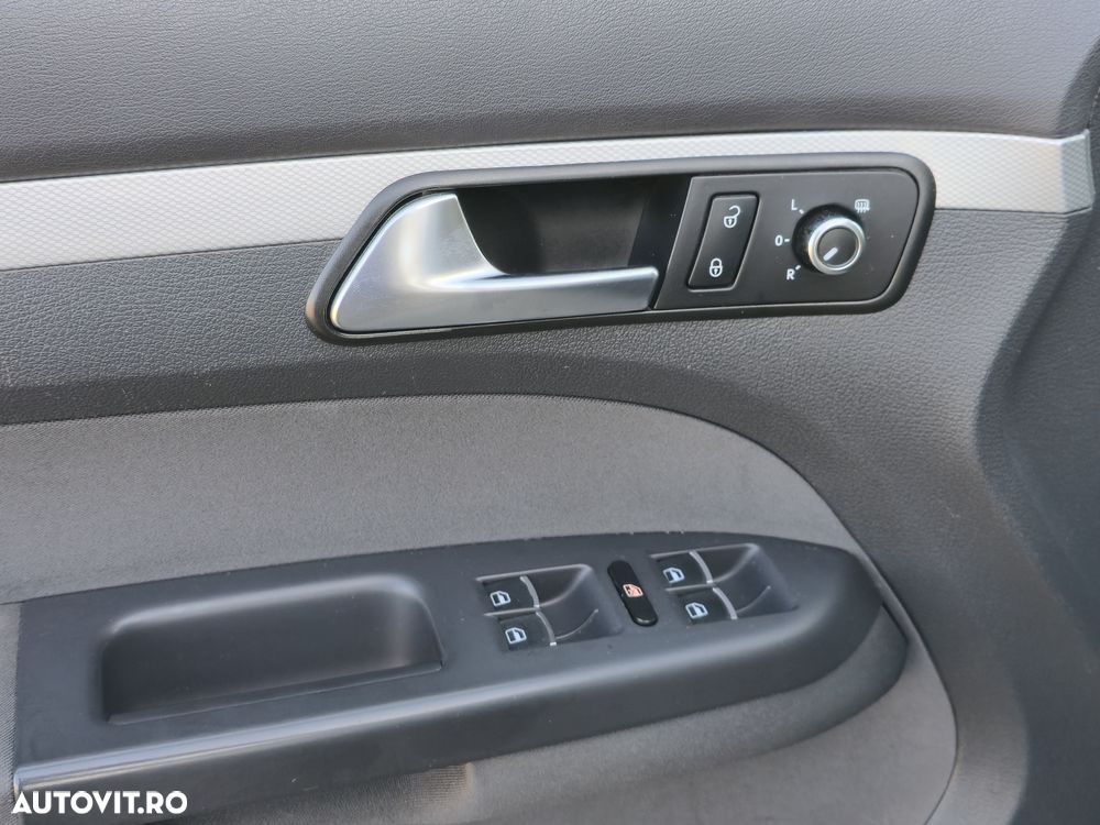 Volkswagen Touran 2.0 TDI SCR (BlueMotion Technology) Highline - 12