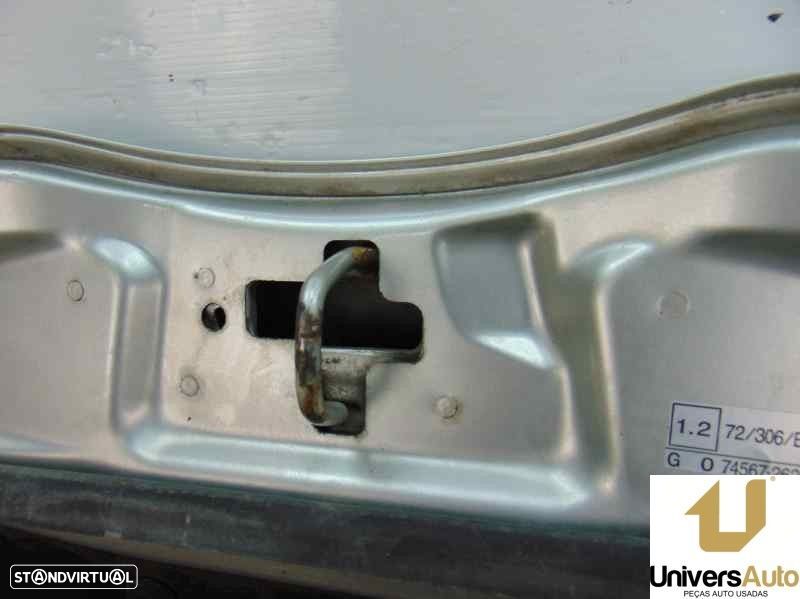 CAPÔ TOYOTA COROLLA VERSO 2004 -PLATA - 4