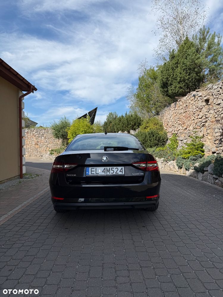 Skoda Superb 1.5 TSI ACT Ambition - 11