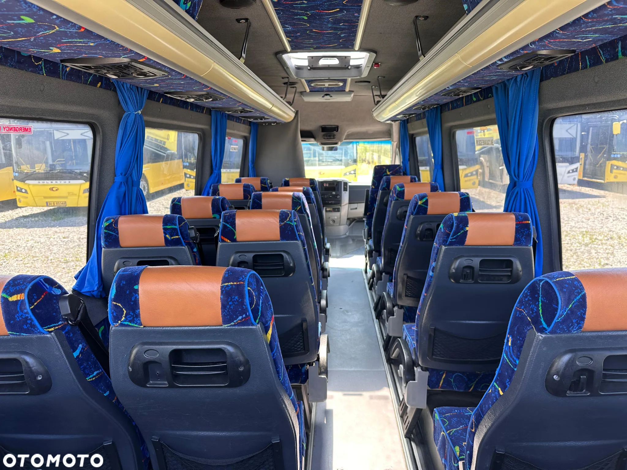 Mercedes-Benz Sprinter 519 - 18