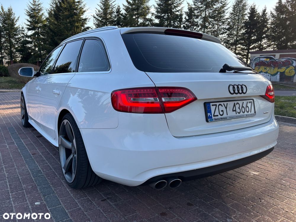Audi A4 Avant 2.0 TDI Quattro Line - 5
