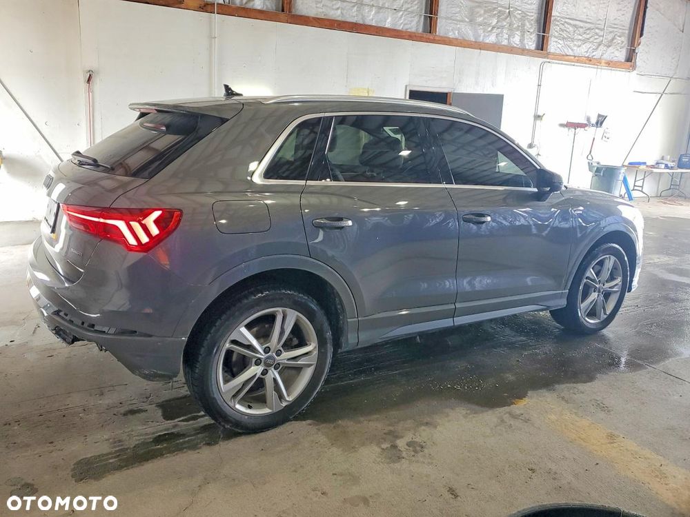 Audi Q3 - 4
