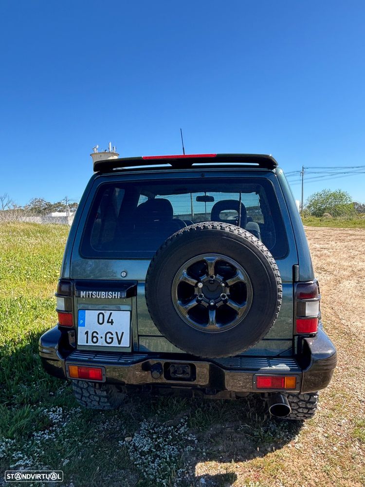 Mitsubishi Pajero 2.8 TD GLS - 16