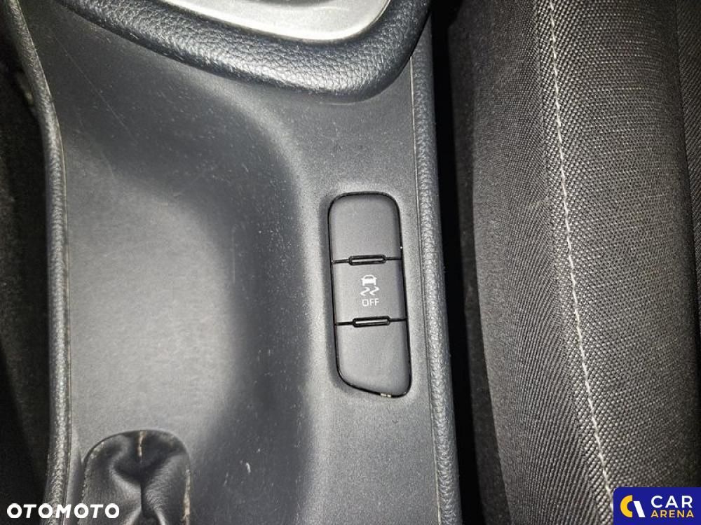 Toyota Yaris 1.5 Comfort - 12