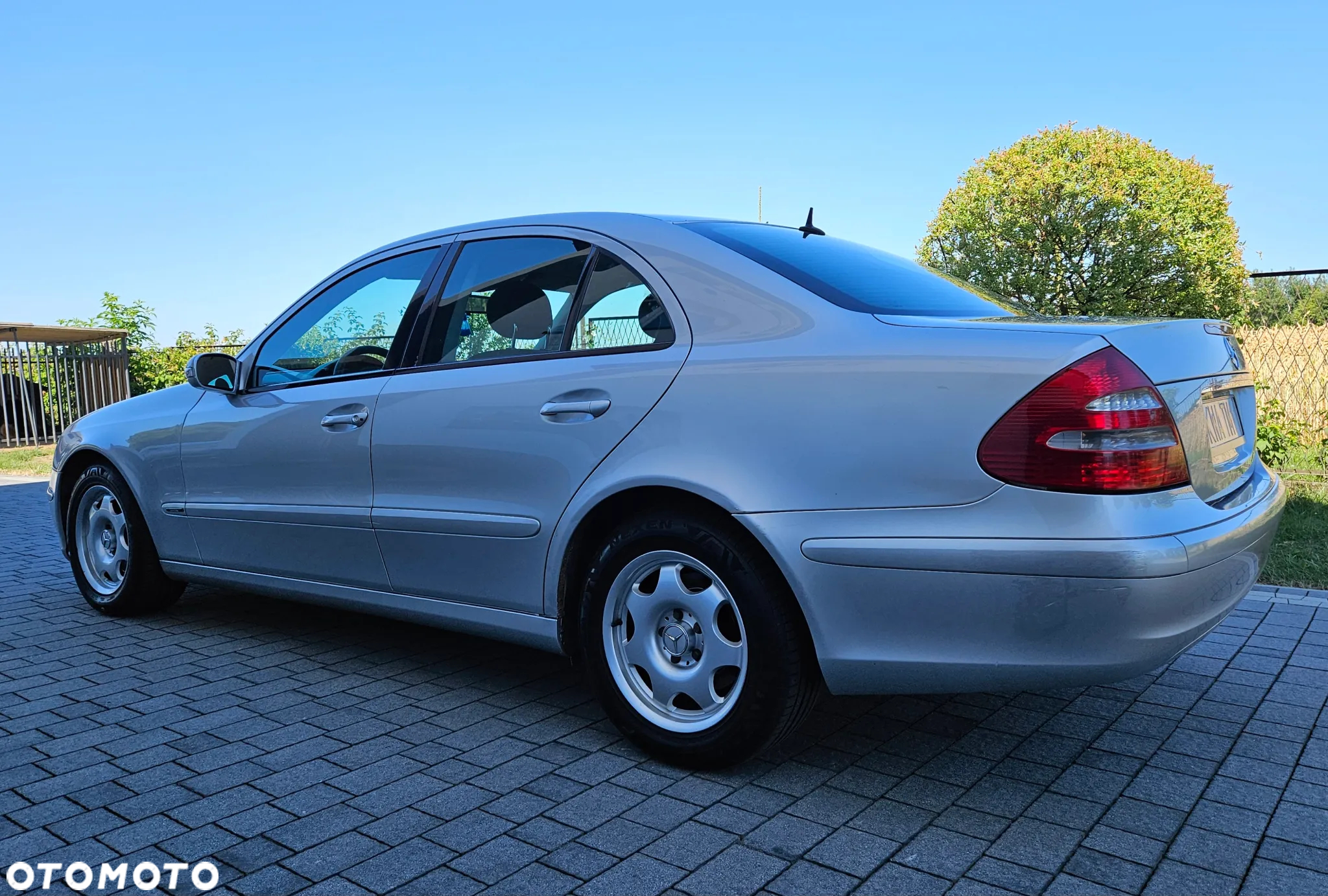 Mercedes-Benz Klasa E - 4