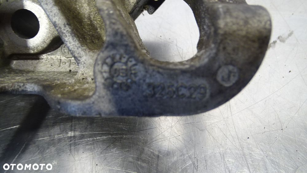 ŁAPA SILNIKA FORD FOCUS C-MAX 1.6 3M51-6030-AD - 2