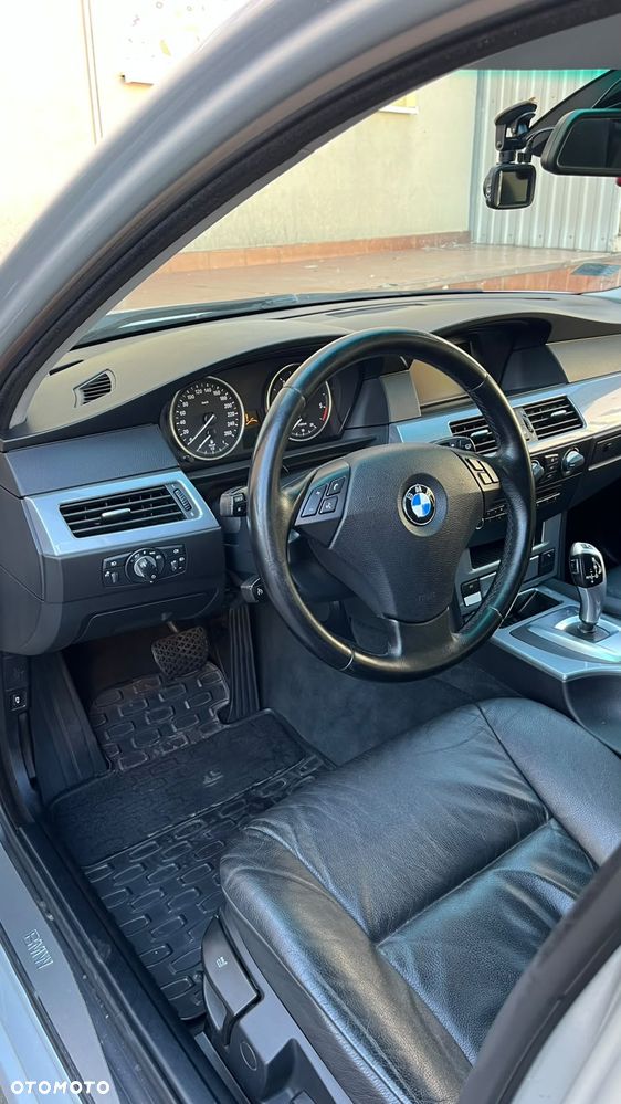 BMW Seria 5 520d - 11